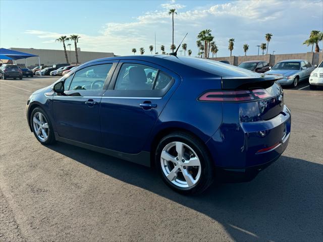 2013 chevrolet volt base