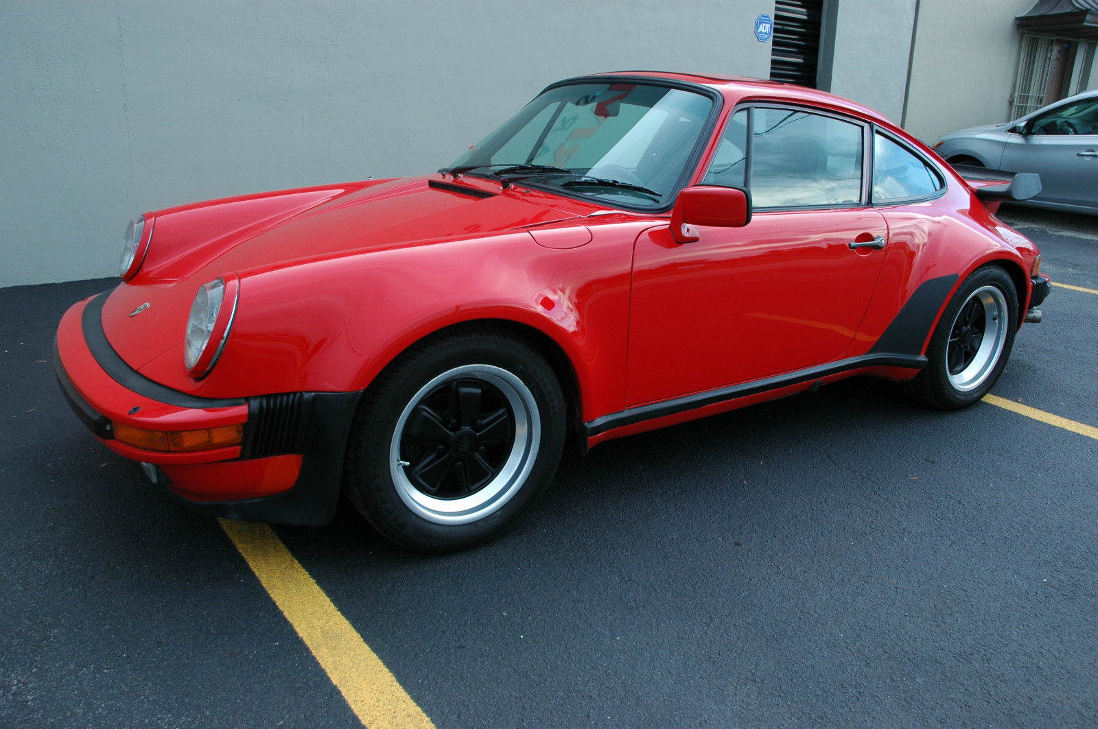 1979 porsche 930 turbo coupe 2-door 3.3l