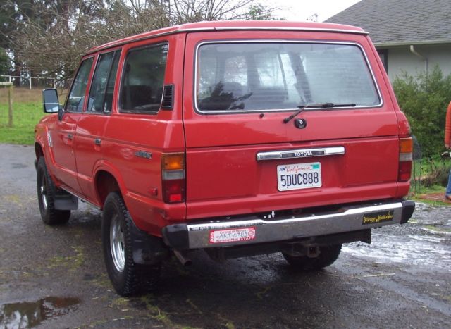 super clean, orig. paint, auto trans, loaded, runs looks great, no reserve