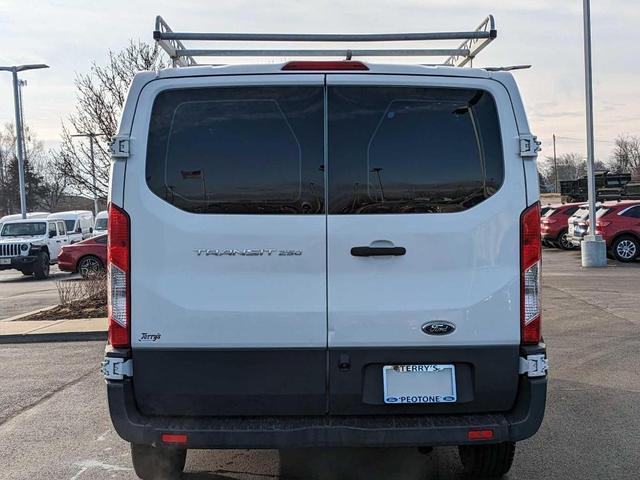 2017 ford transit-250 base