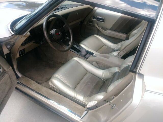 1982 chevrolet corvette 1982 collector edition original owner