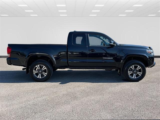 2017 toyota tacoma trd sport