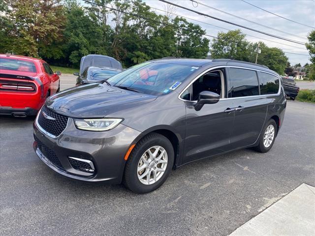 2022 chrysler pacifica touring-l