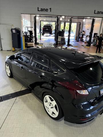 2014 ford focus st base