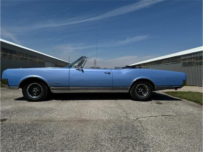 1965 oldsmobile starfire in staunton, illinois