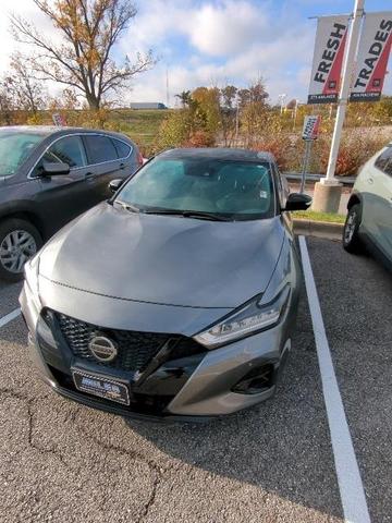 2021 nissan maxima sr