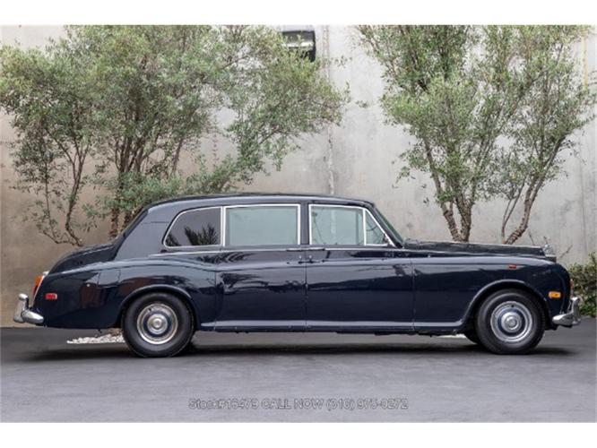 1971 rolls-royce phantom vi in beverly hills, california