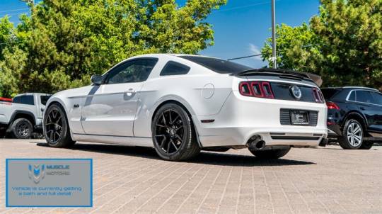 2014 ford mustang gt