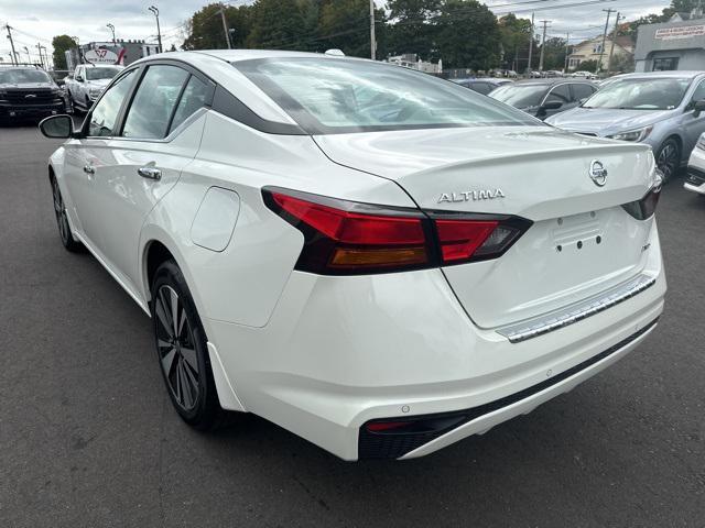 2022 nissan altima 2.5 sv