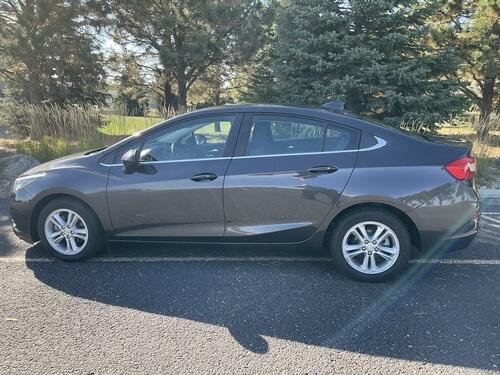 2017 chevy cruze lt 4dr 59,100 miles great fuel mileage well maintained runs and d