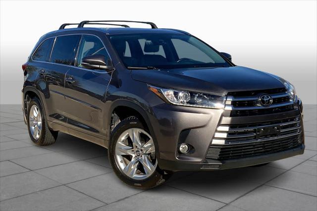 2017 toyota highlander limited