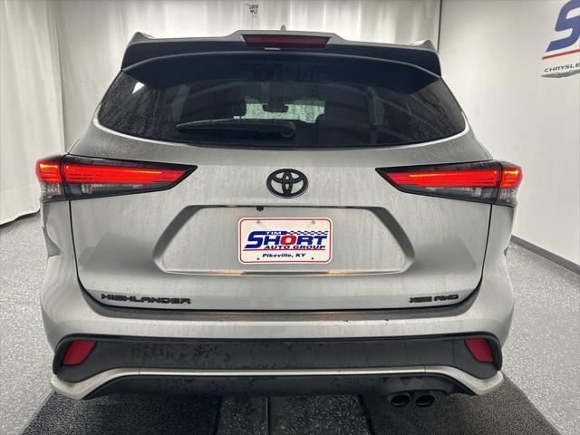 2021 toyota highlander xse