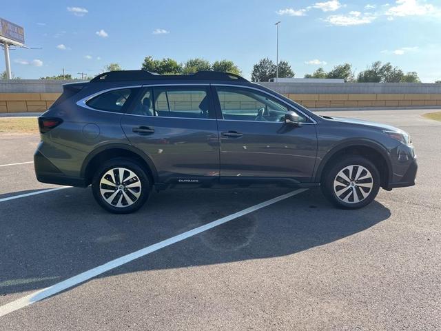 2022 subaru outback base (cvt)