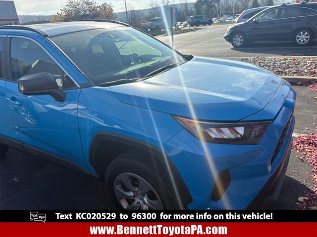 2019 toyota rav4 le