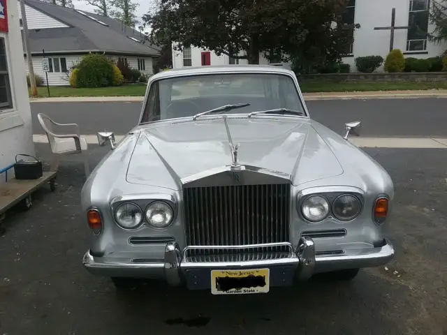 1967 silver rolls royce silver shadow looks great! very clean interior awesome!