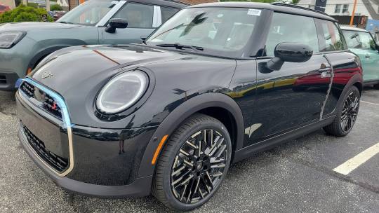 2025 Mini Hardtop