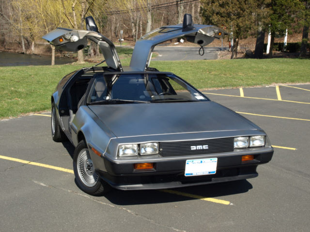 1981 stainless steel delorean dmc 12 wing doors coupe