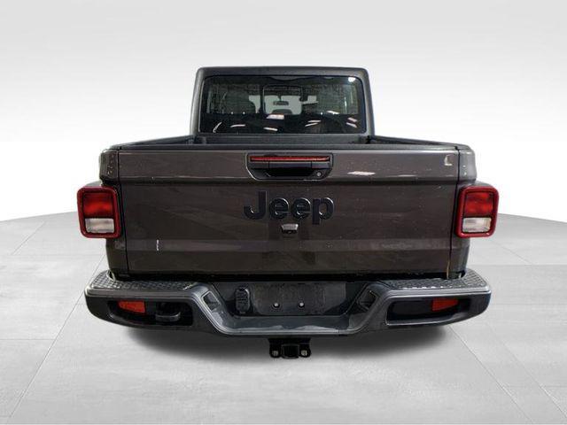 2023 jeep gladiator sport