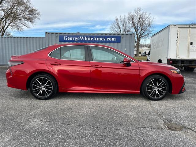 2024 toyota camry se