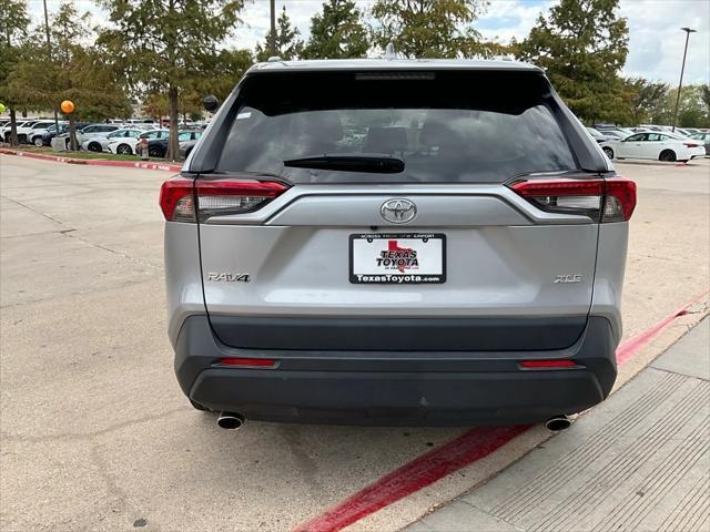2024 toyota rav4 xle