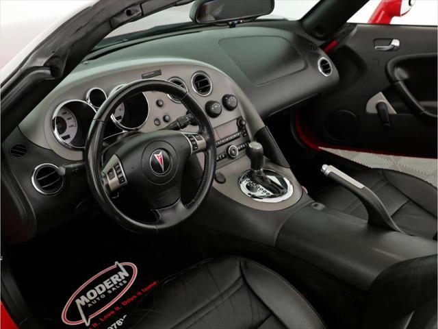 2009 pontiac solstice base