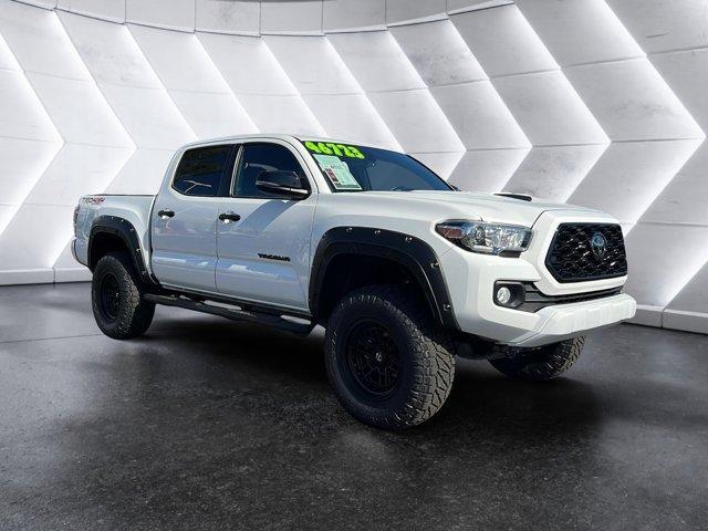 2022 toyota tacoma sr
