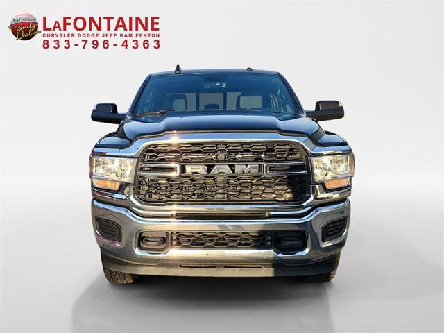 2022 ram 3500 tradesman crew cab 4x4 6'4' box
