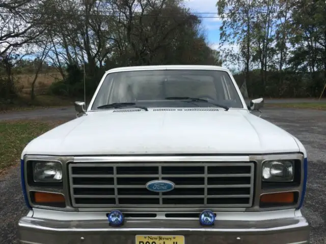 1985 ford f-150 pickup truck