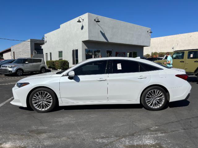 2019 toyota avalon limited