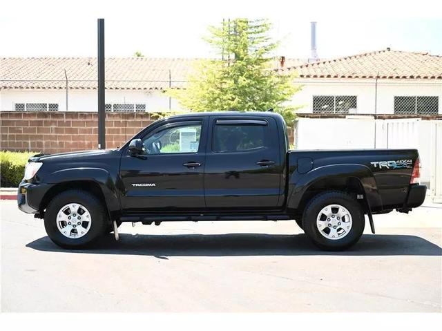 2012 toyota tacoma base