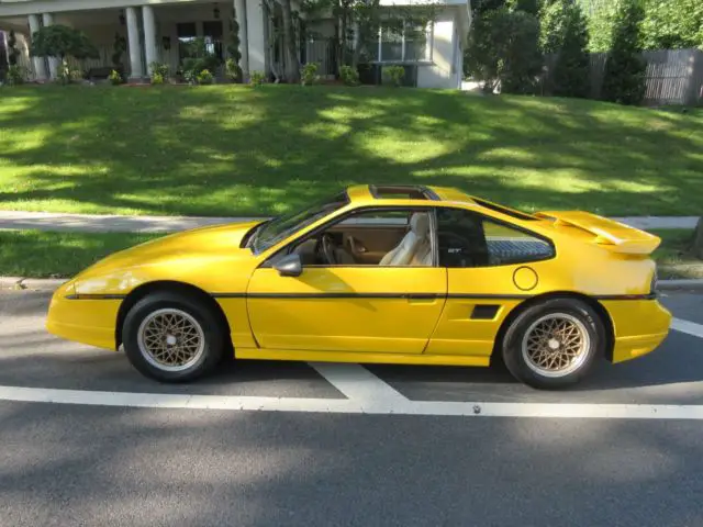 1988 pontiac fiero gt great price drives real nice all stock fiero