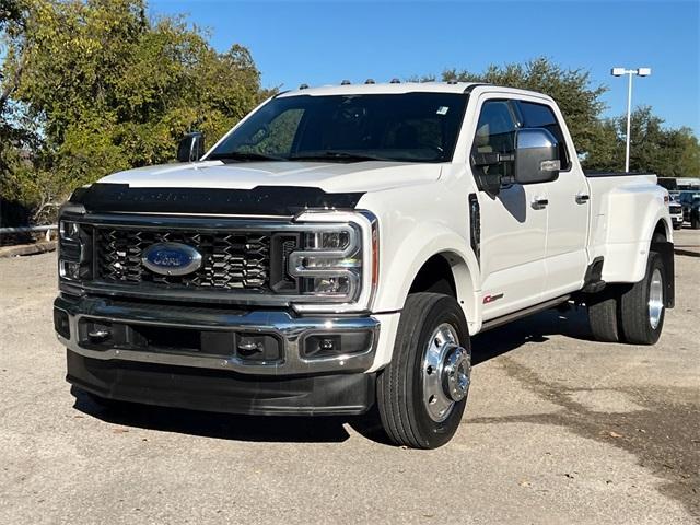2023 ford f-450 lariat