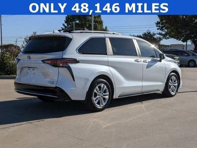 2022 toyota sienna limited