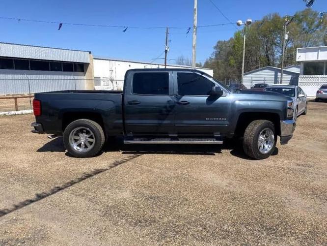 2018 chevrolet silverado 1500 crew cab lt pickup 4d 5 3/4 ft in jackson, mississippi