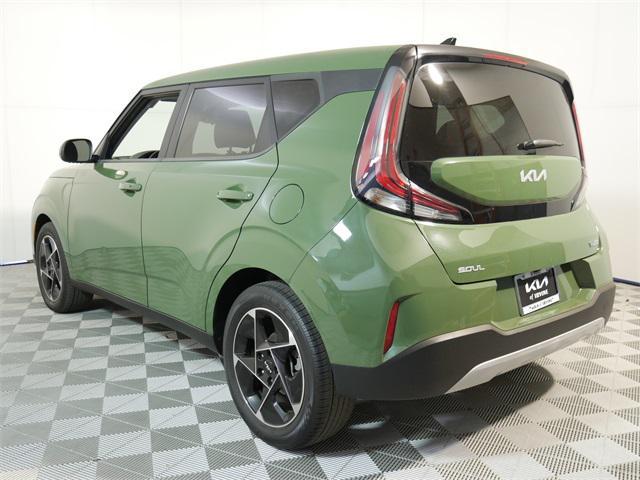 2023 kia soul ex