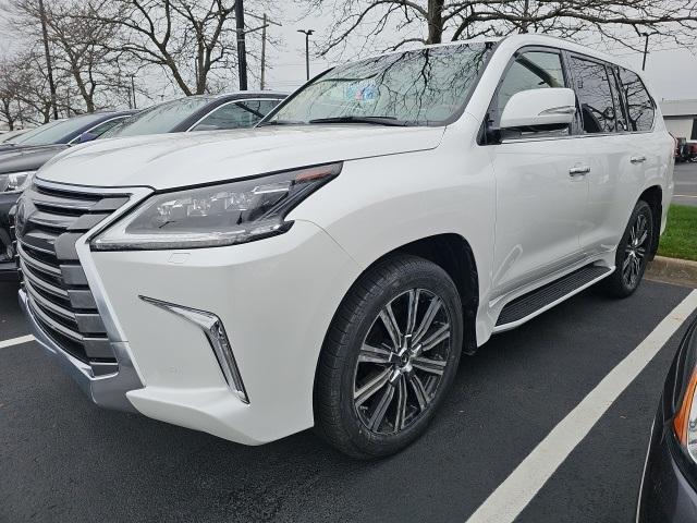 2021 lexus lx 570 three-row