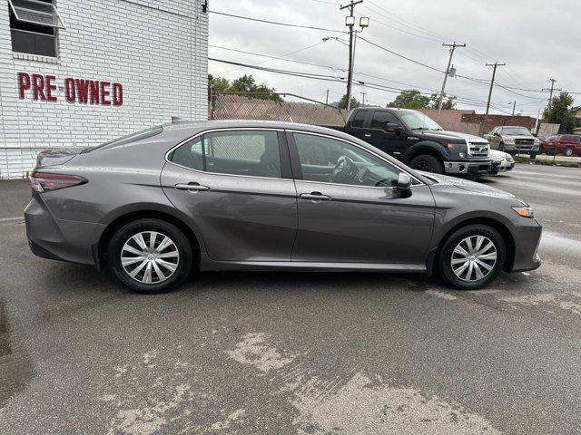 2023 toyota camry le