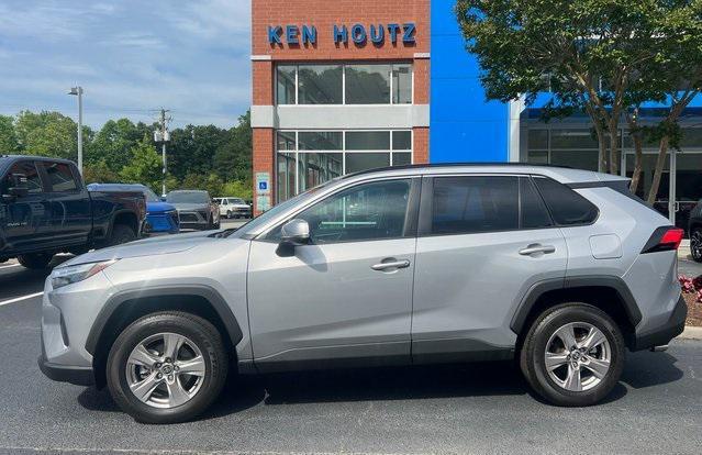2023 toyota rav4 xle