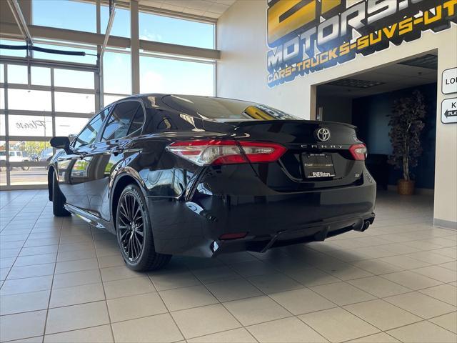 2018 toyota camry se