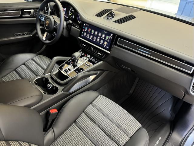 2023 porsche cayenne e-hybrid coupe turbo s