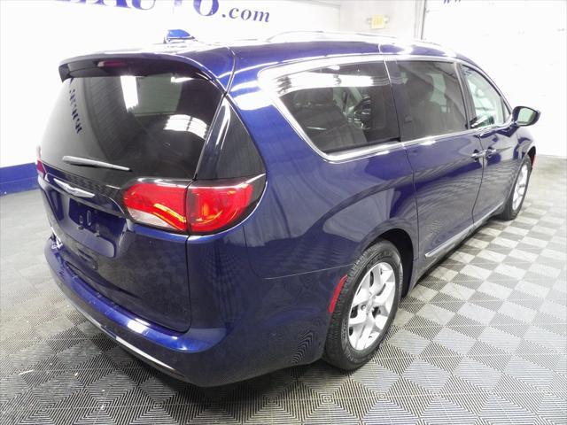 2019 chrysler pacifica touring-l plus