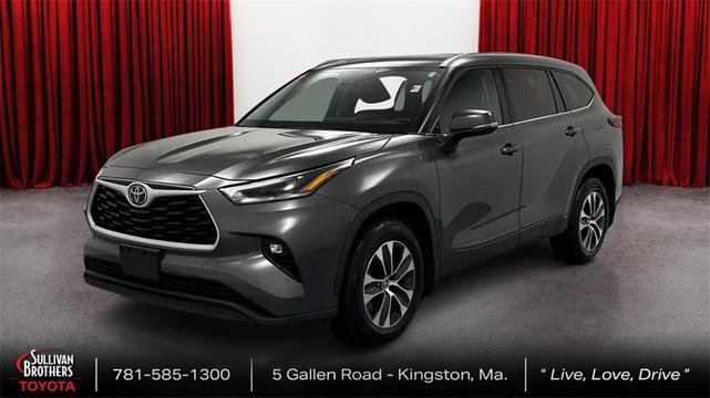 2021 toyota highlander xle