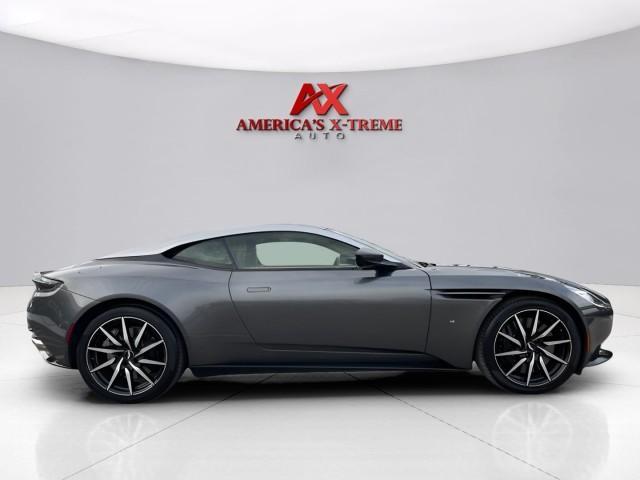 2017 aston martin db11
