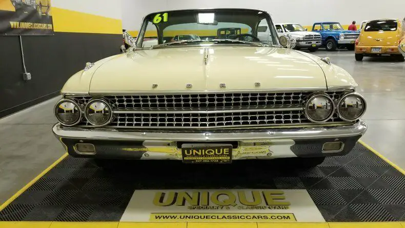 1961 ford galaxie club victoria starliner! 390 v8 automatic! trades?