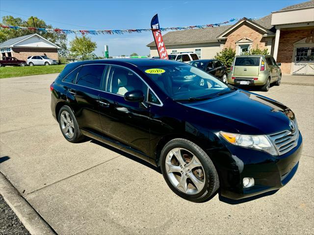 2010 toyota venza base