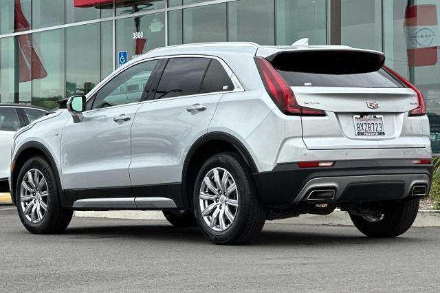 2022 cadillac xt4 premium luxury