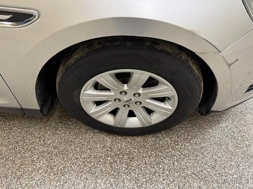 2010 ford taurus se