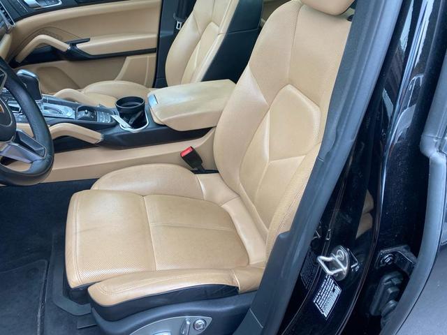 2016 porsche cayenne base
