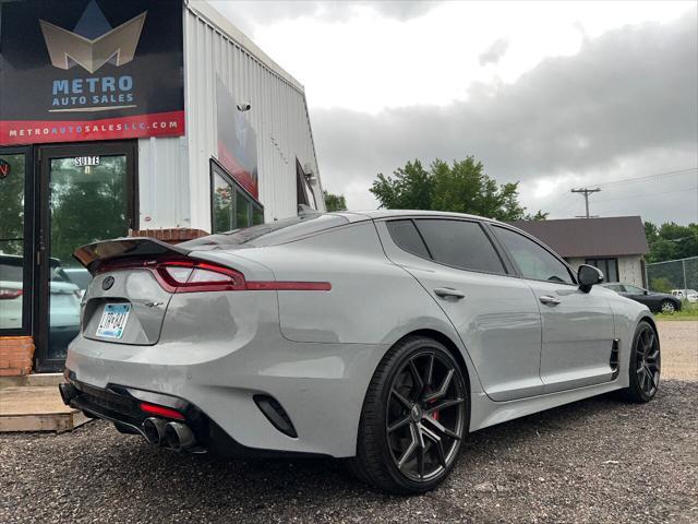 2019 kia stinger gt2 4dr sedan