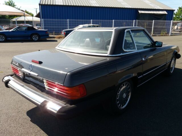 1989 mercedes 560sl located in france. no reserve. all import taxes & fees paid